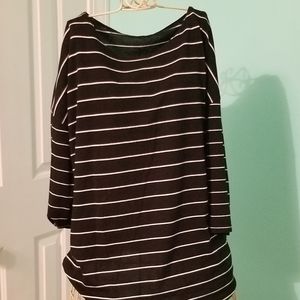 Half sleeve tee shirt